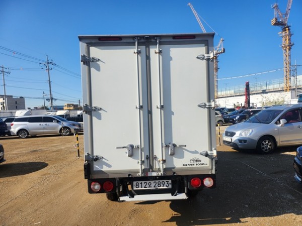 76d5cdea26193fce0e10d37928d9c6b8_1767074